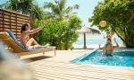 Glückliche Familie im Pool
