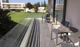 Kyllini Family Room Classic Balkon