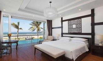 Nam Hoi An One Bedroom Ocean Front Pool Villa Doppelbett