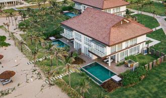Nam Hoi An Three Bedroom Ocean Front Pool Villa Außenansicht