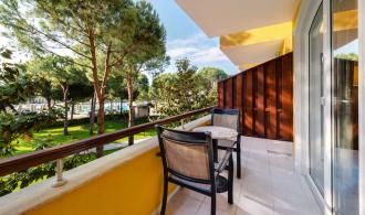 Nobilis Double Room Economy Balkon Haupthaus